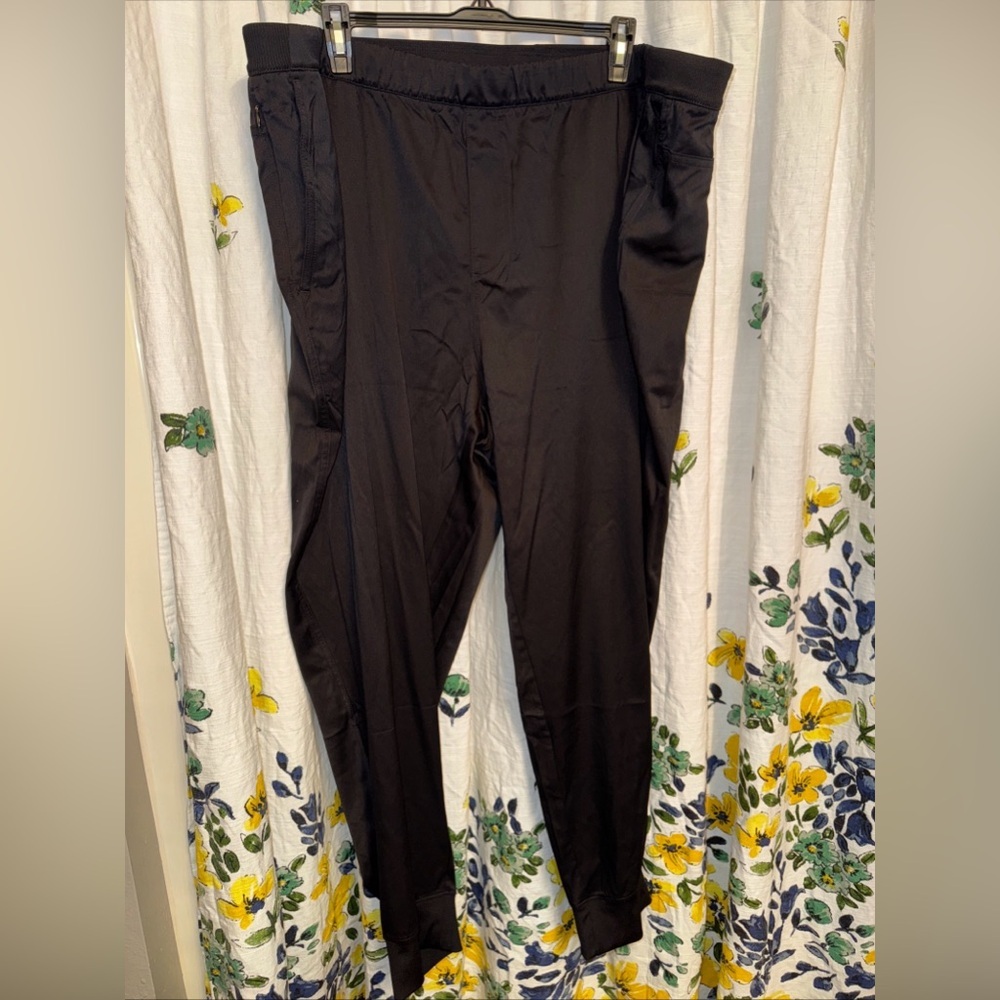 The North Face Woman’s Joggers NWT